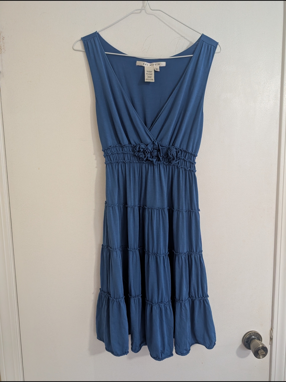 Max Studio Blue Sleeveless V-Neck Tiered Midi Dress With Rosette